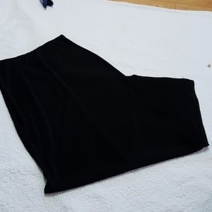 EUC Long Blk skirt